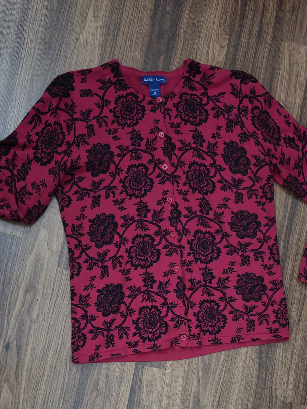 Karen Scott Red & Black Floral Cardigan